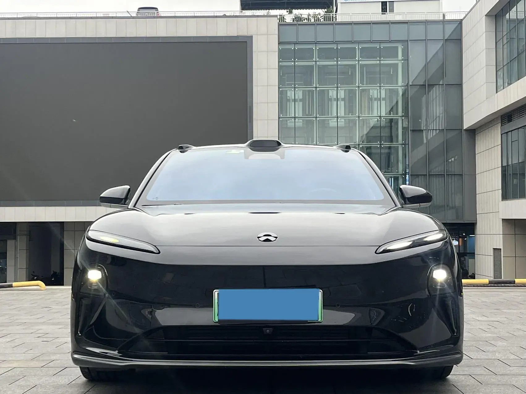 2024 NIO ET5T thumbnail 3