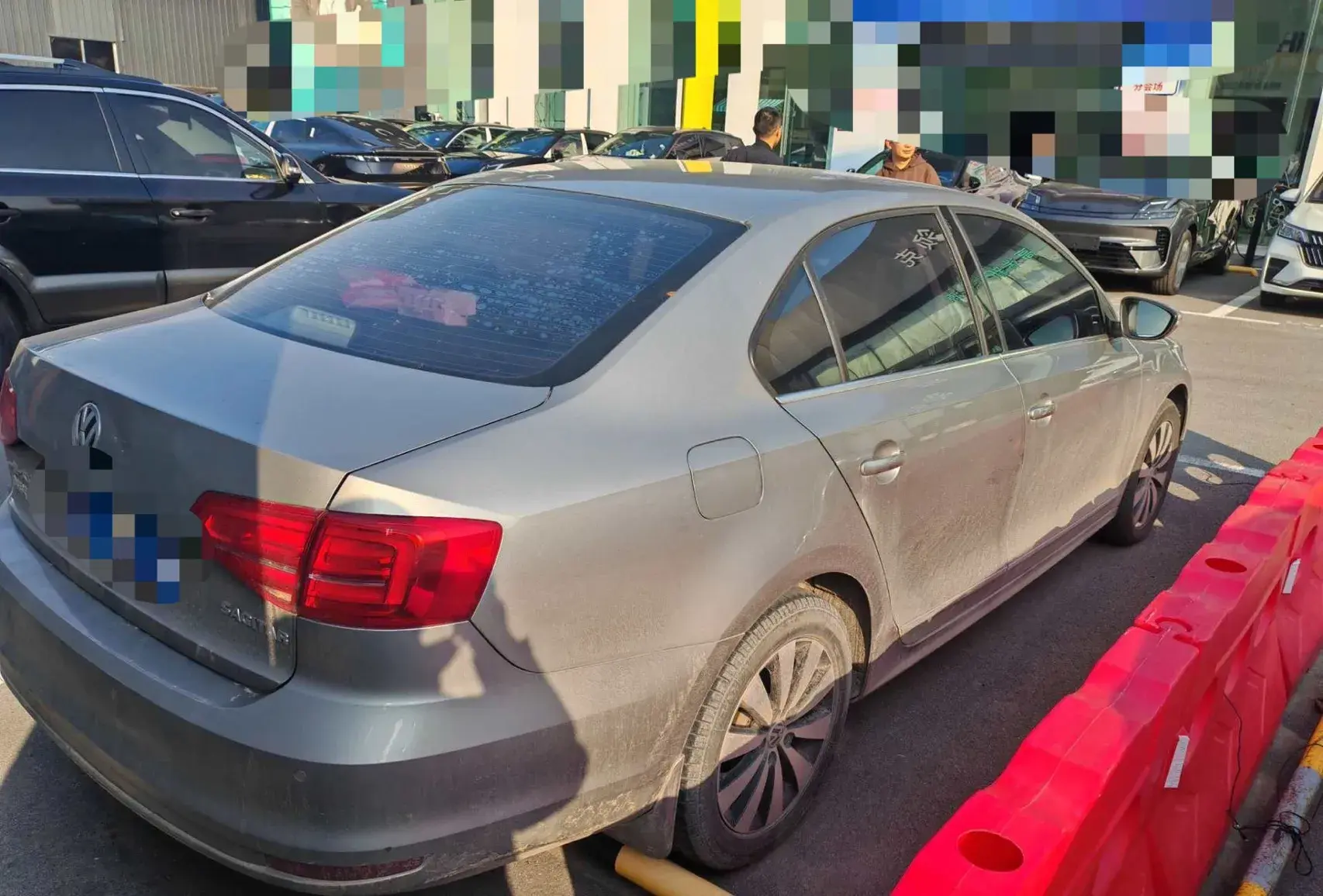 2018 VOLKSWAGEN SAGITAR thumbnail 3