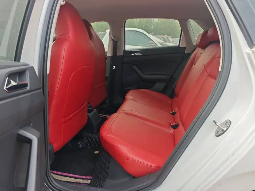 2023 VOLKSWAGEN POLO thumbnail 3