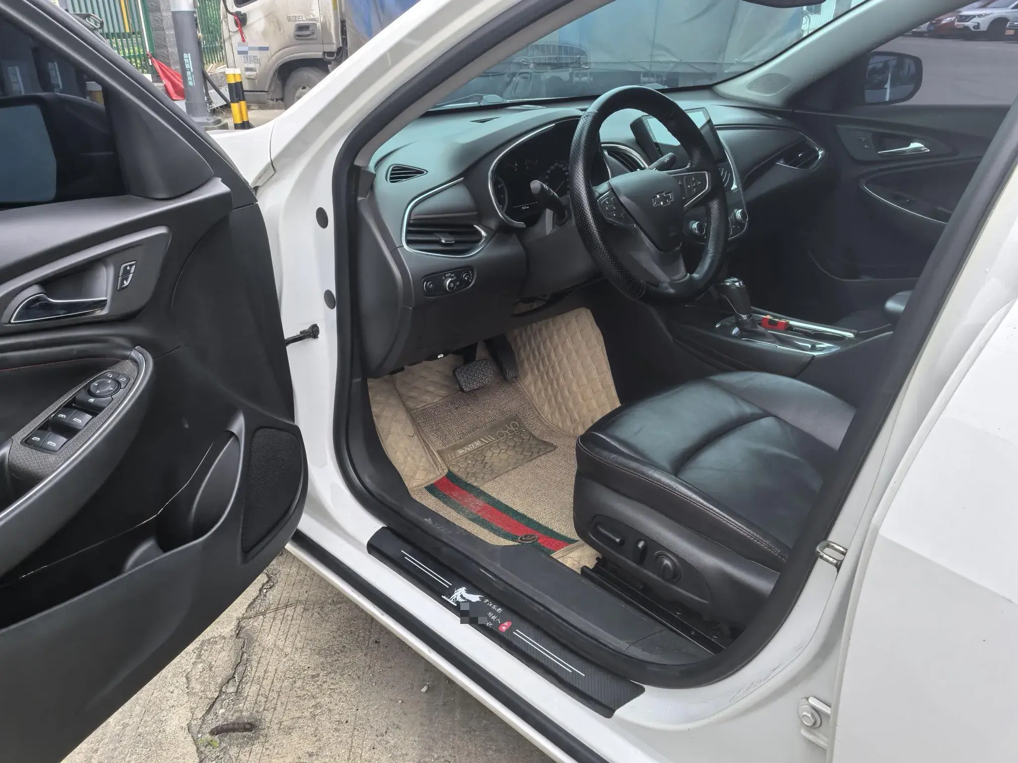 2019 CHEVROLET MALIBU thumbnail 3