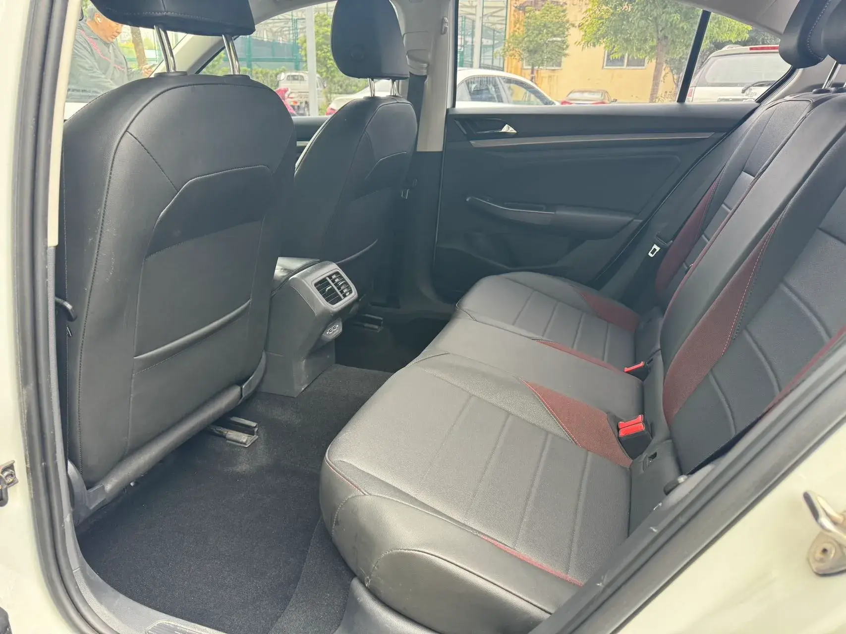 2021 VOLKSWAGEN BORA thumbnail 4