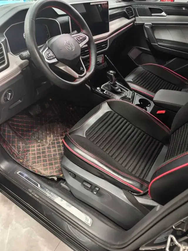 2024 VOLKSWAGEN TAYRON thumbnail 2