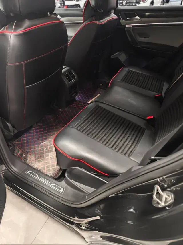 2024 VOLKSWAGEN TAYRON thumbnail 3