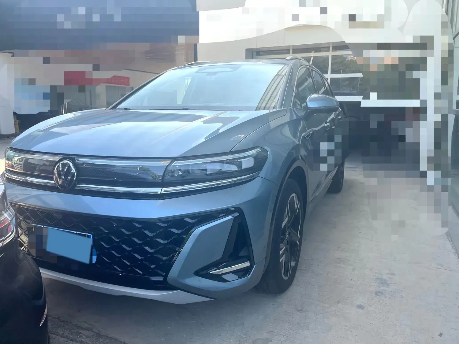 2023 VOLKSWAGEN TALAGON view 1