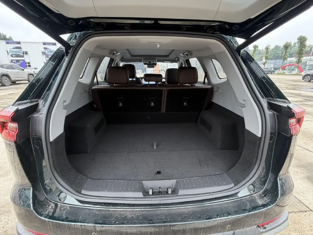 2024 Chery Tiggo 8 PRO 1.6T 197HP L4 7DCT,autocango,china used car exporter,china ev exporter,chinese used car exporter,chinese used ev exporter