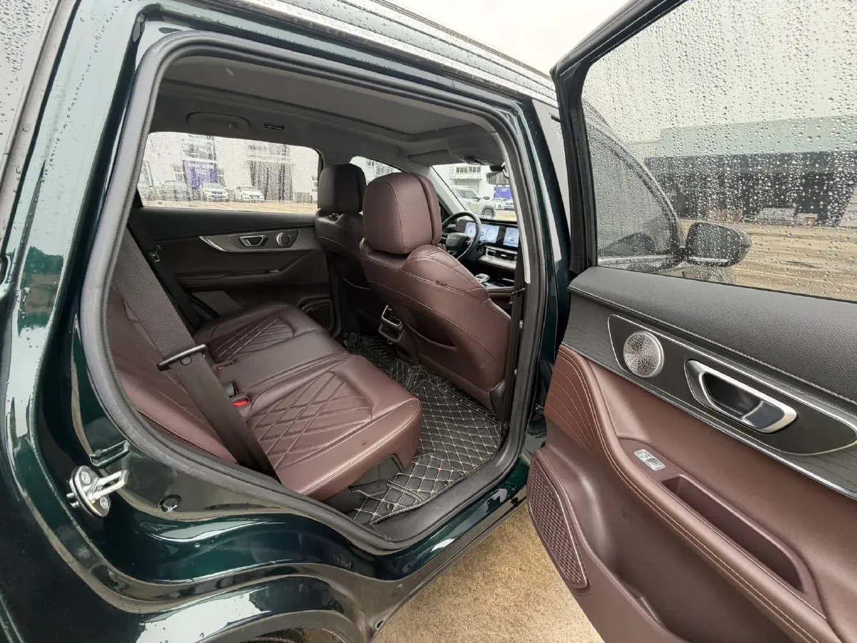 2024 Chery Tiggo 8 PRO 1.6T 197HP L4 7DCT,autocango,china used car exporter,china ev exporter,chinese used car exporter,chinese used ev exporter