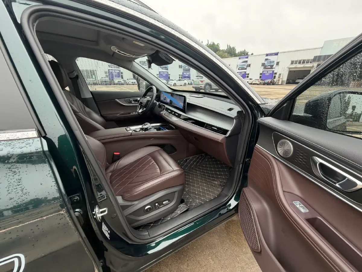 2024 Chery Tiggo 8 PRO 1.6T 197HP L4 7DCT,autocango,china used car exporter,china ev exporter,chinese used car exporter,chinese used ev exporter