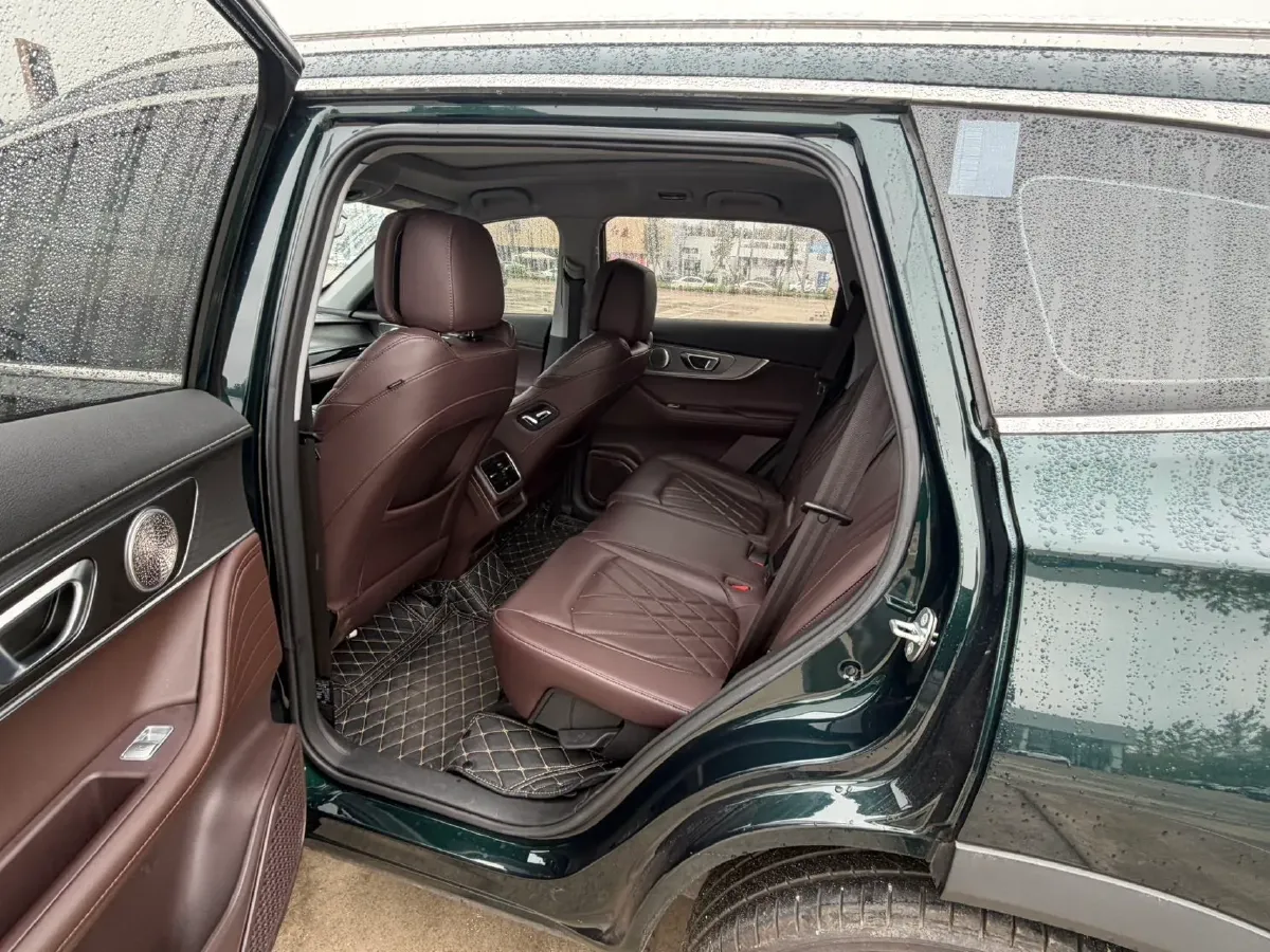2024 Chery Tiggo 8 PRO 1.6T 197HP L4 7DCT,autocango,china used car exporter,china ev exporter,chinese used car exporter,chinese used ev exporter