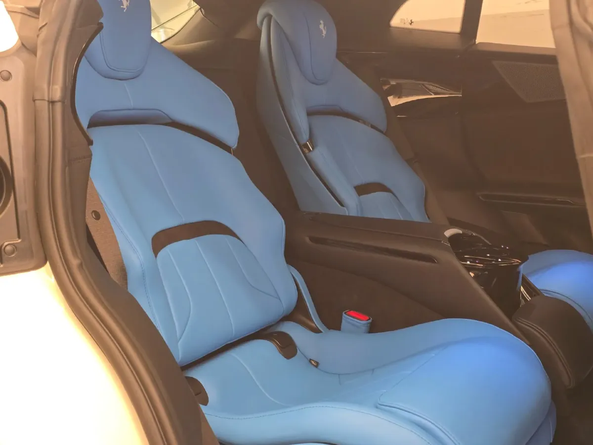 2023 Ferrari Purosangue 6.5L 725HP V12 8DCT,autocango,china used car exporter,china ev exporter,chinese used car exporter,chinese used ev exporter