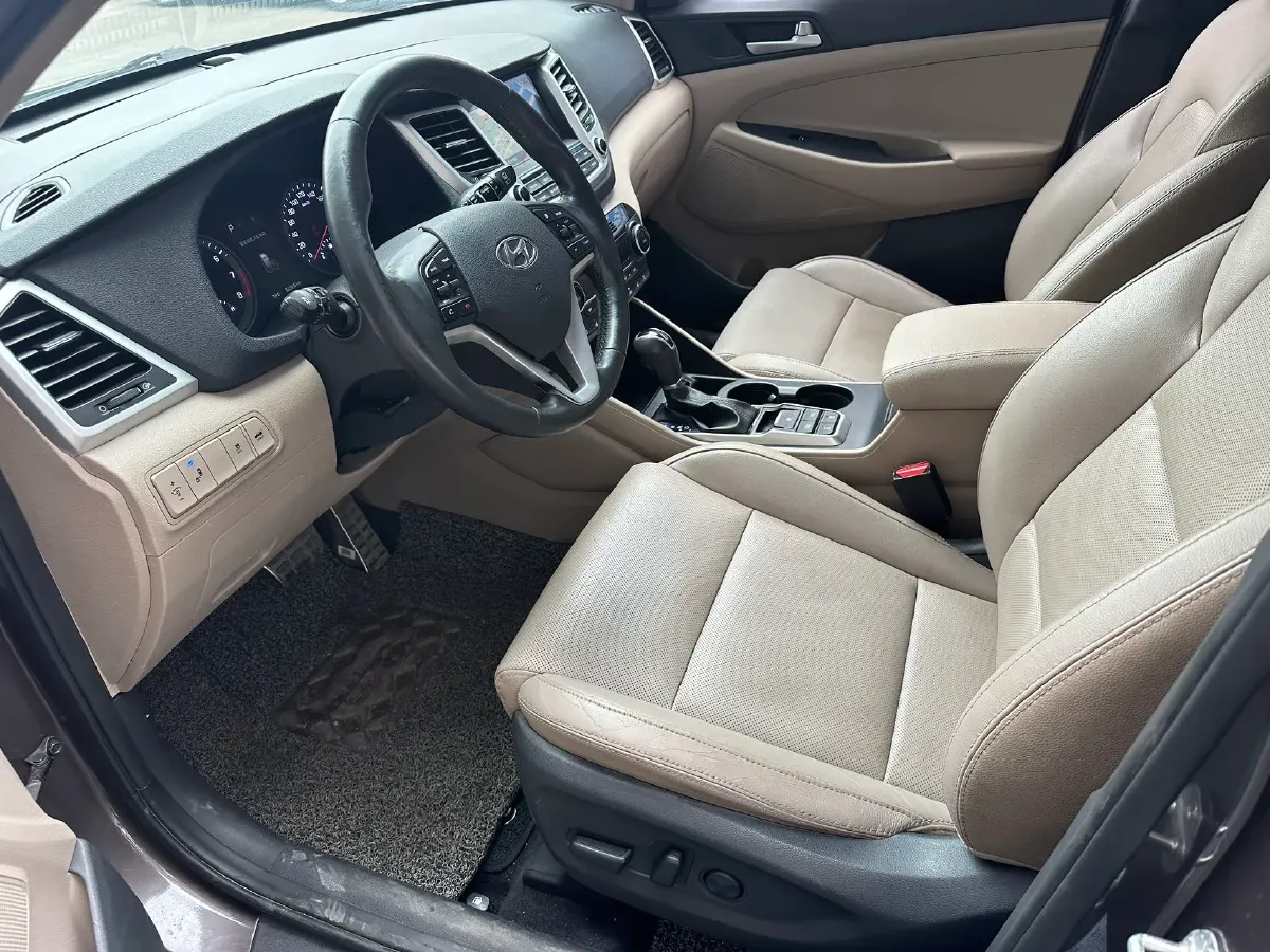 2015 Hyundai Tucson 1.6T 177HP L4 7DCT,autocango,china used car exporter,china ev exporter,chinese used car exporter,chinese used ev exporter