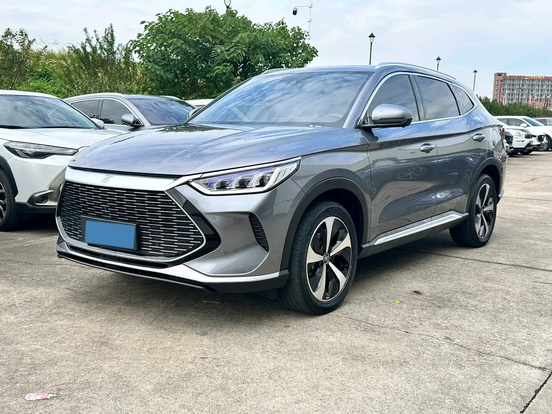 2021 BYD SONG view 1