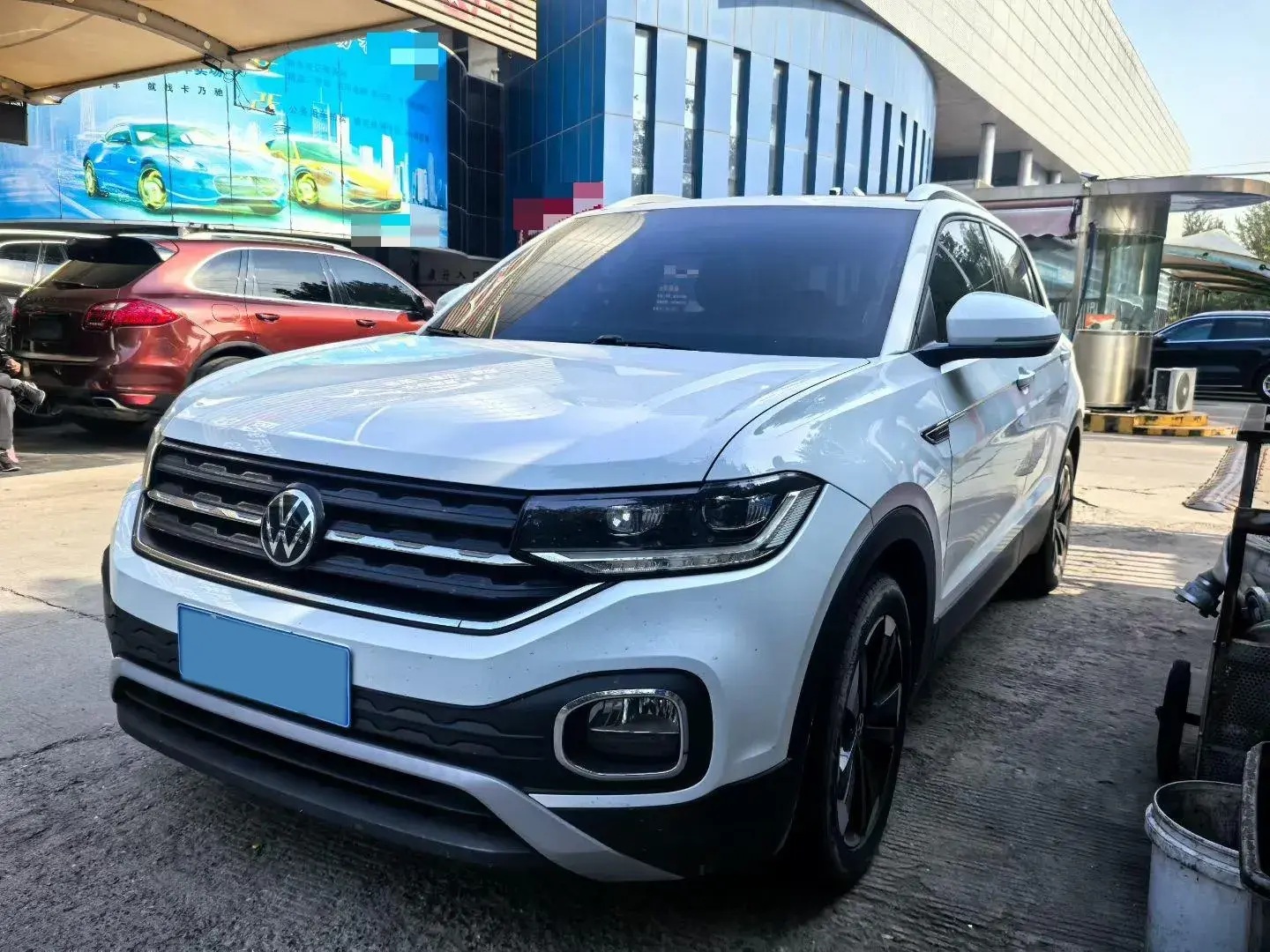 2020 VOLKSWAGEN TACQUA view 1