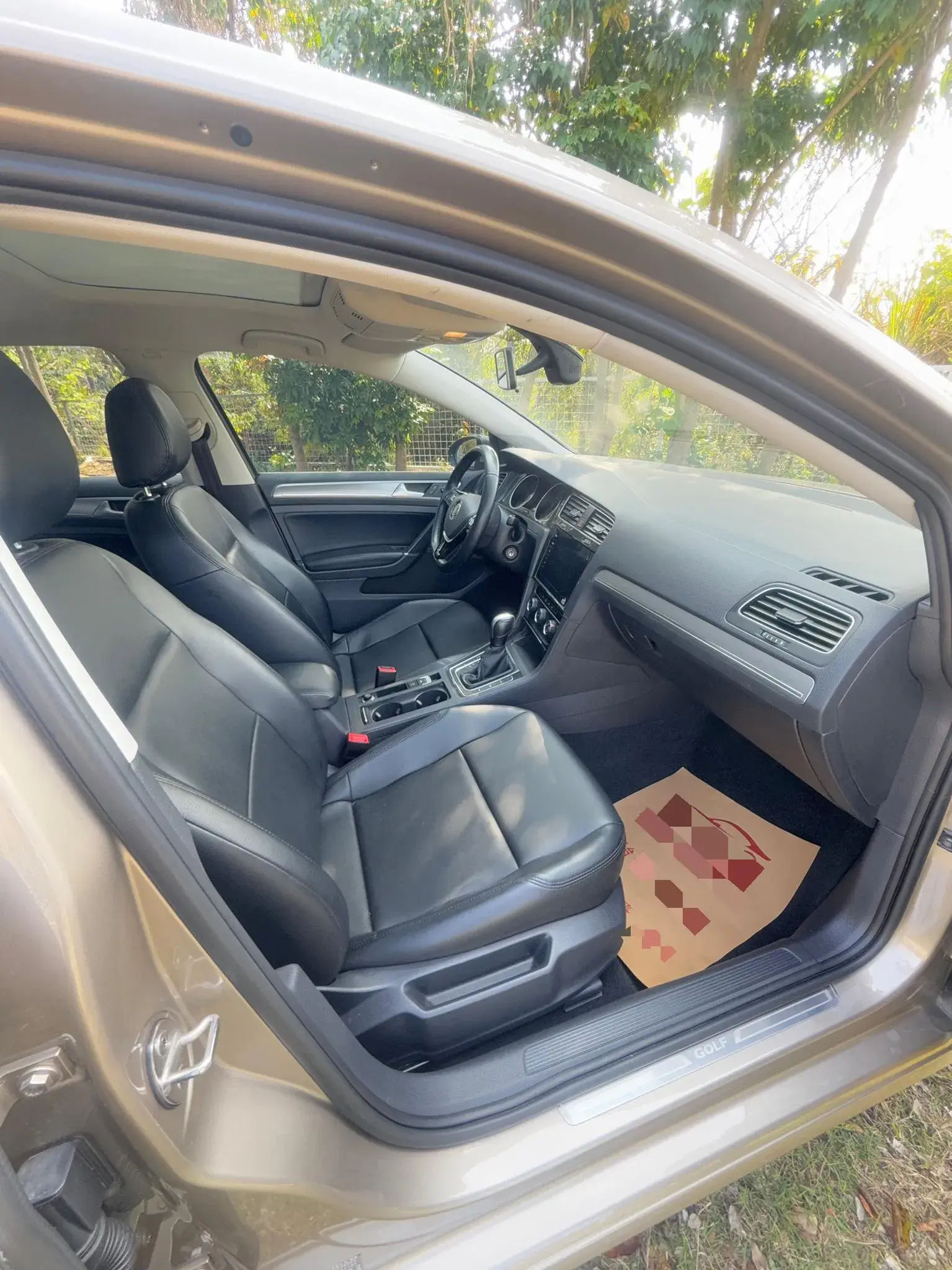 2019 VOLKSWAGEN GOLF thumbnail 4