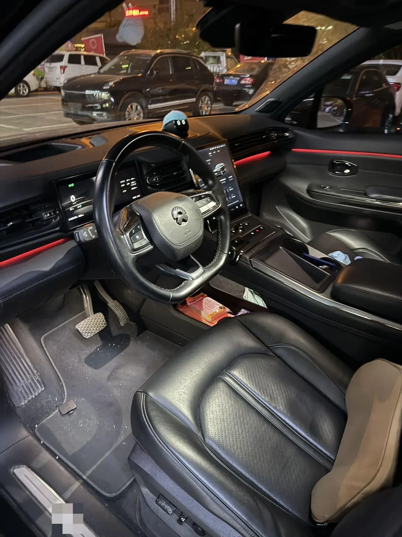 2020 NIO ES6 thumbnail 4