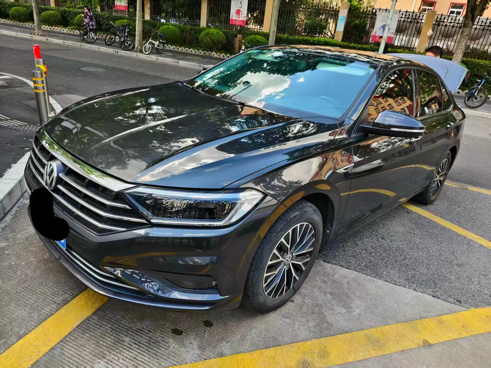 2021 VOLKSWAGEN SAGITAR view 1