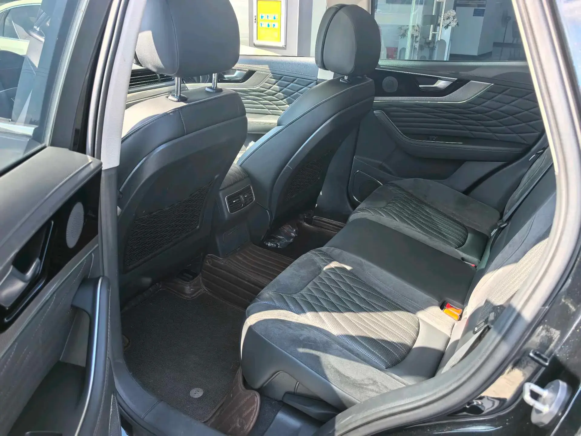 2022 HONGQI HS5 thumbnail 3