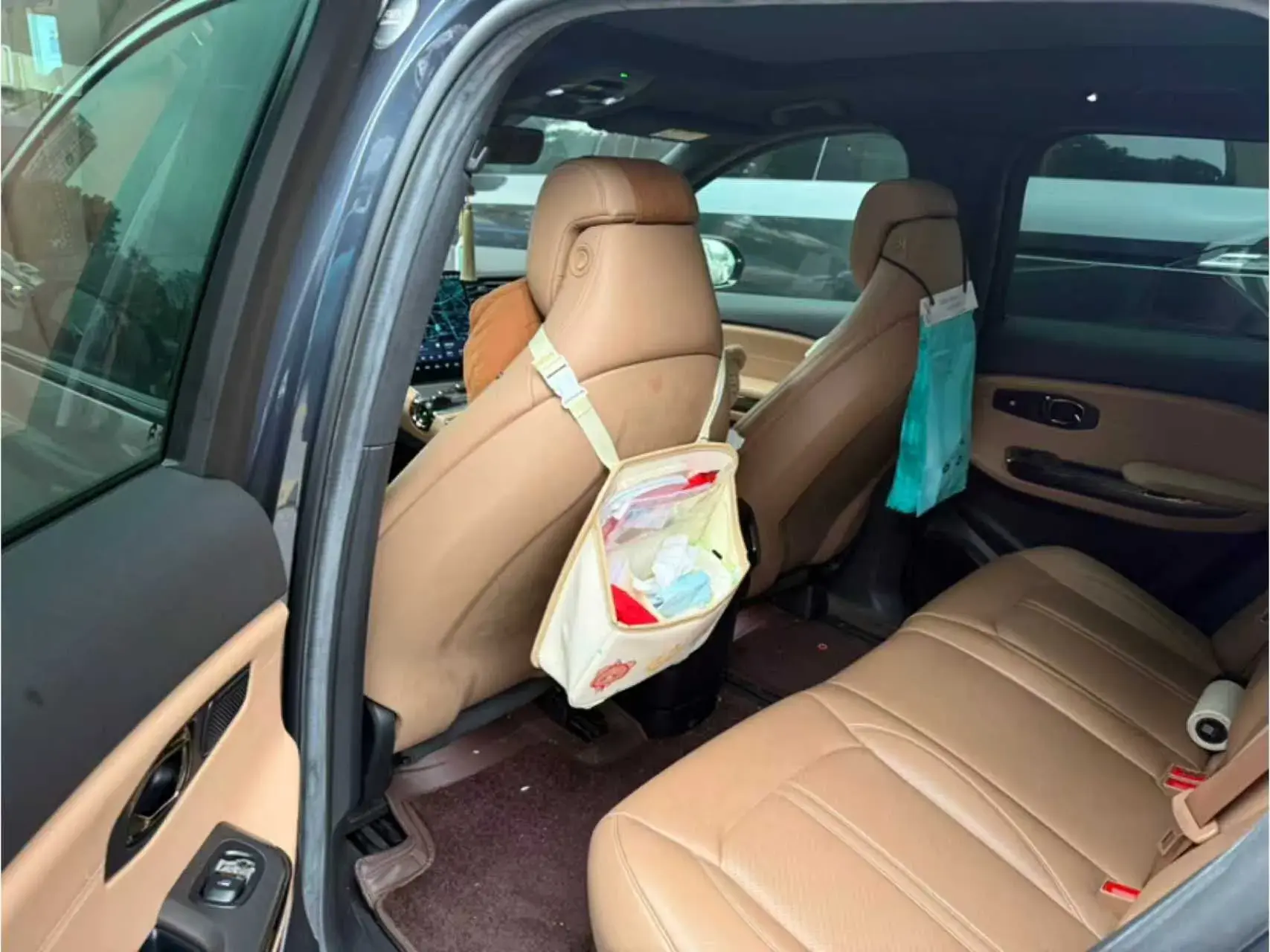 2020 NIO ES6 thumbnail 3