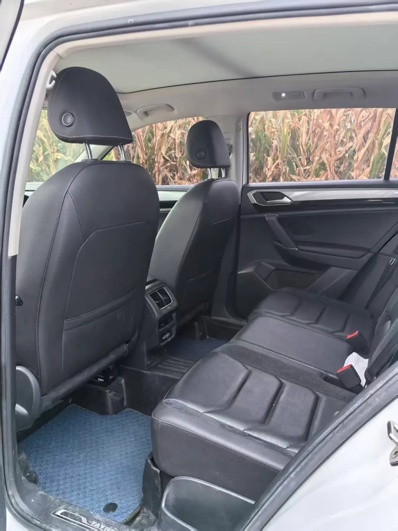 2019 VOLKSWAGEN TAYRON thumbnail 4