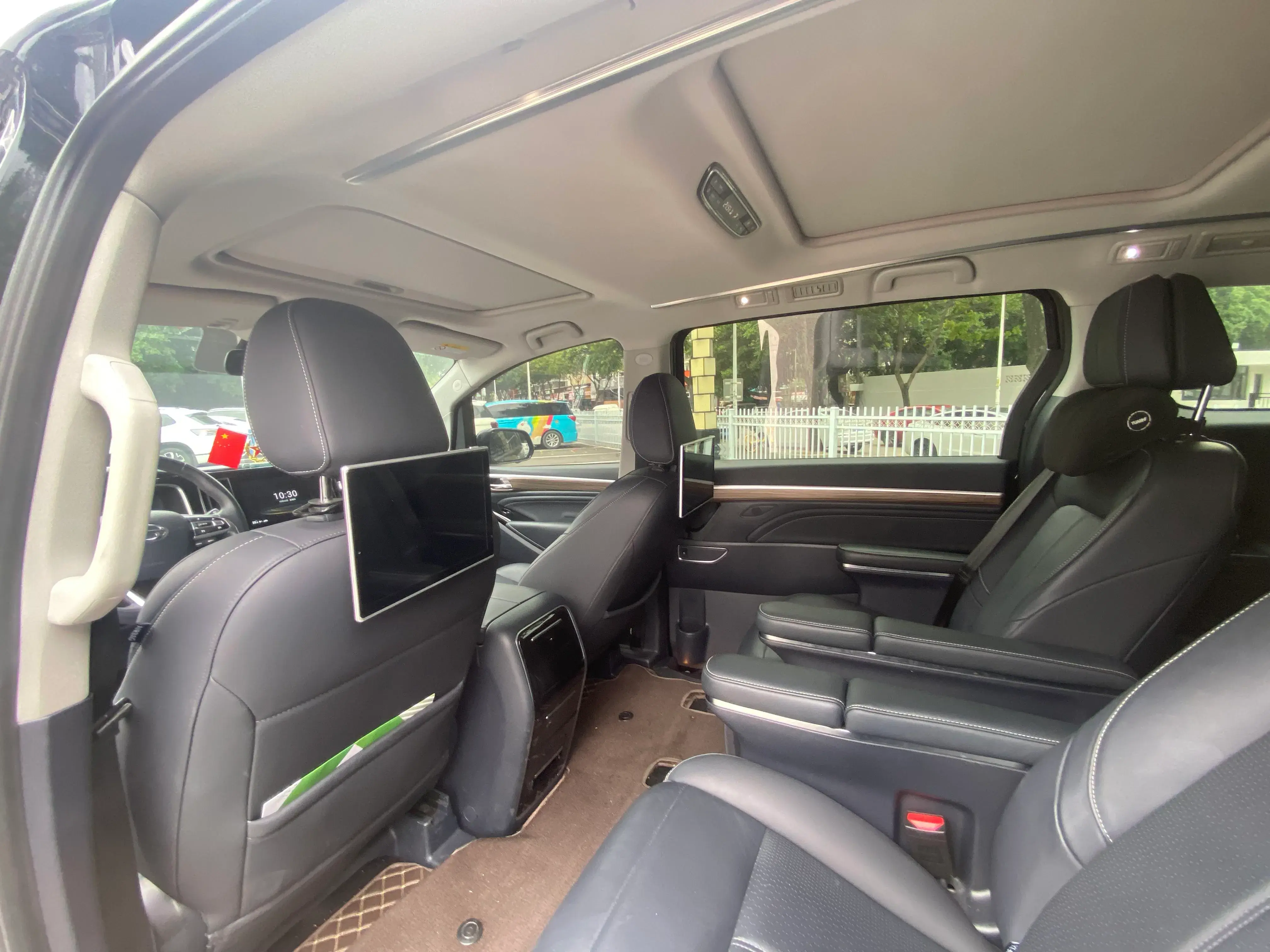 2021 GAC TRUMPCHI thumbnail 4