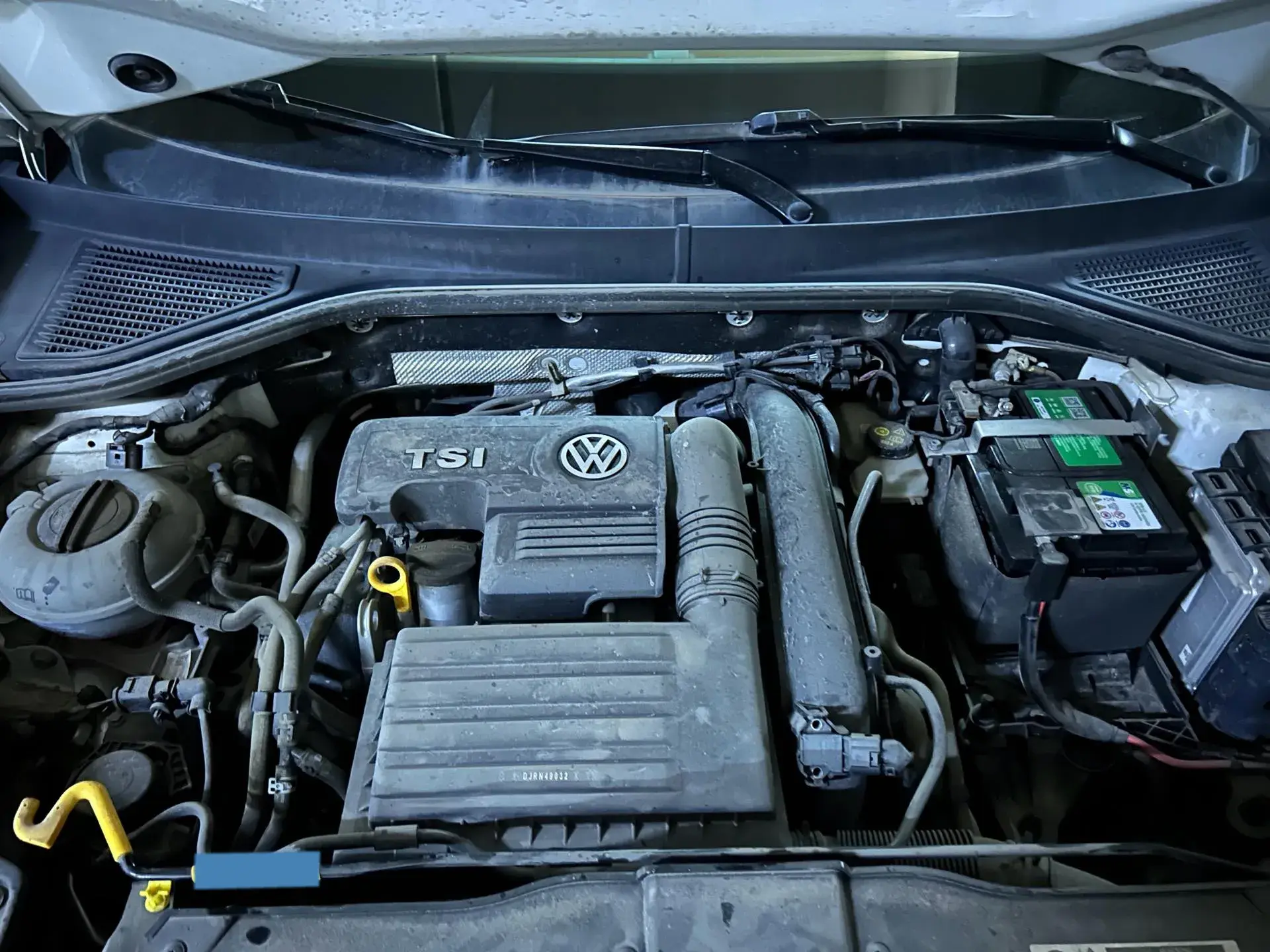 2020 VOLKSWAGEN T-ROC thumbnail 3