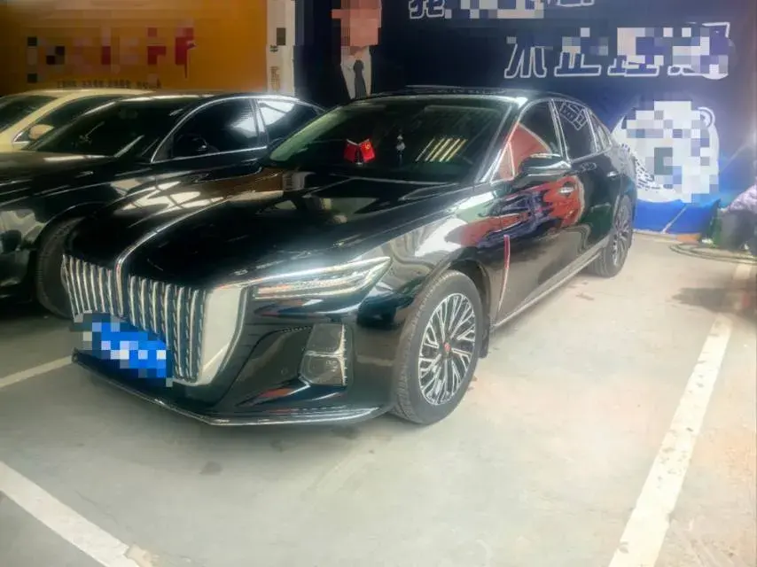 2023 HONGQI H5 view 1