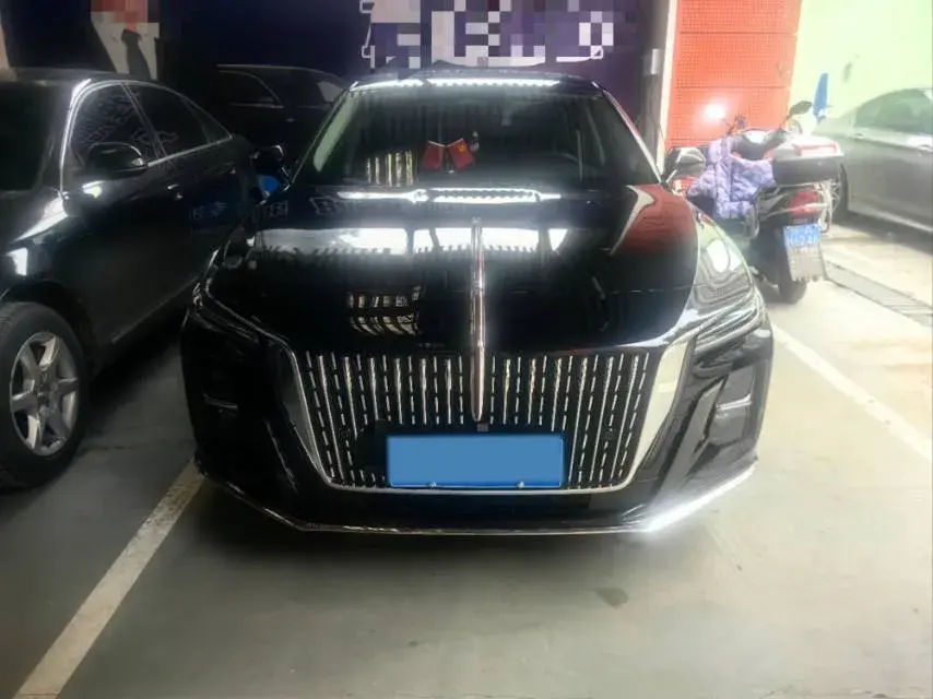 2023 HONGQI H5 thumbnail 2