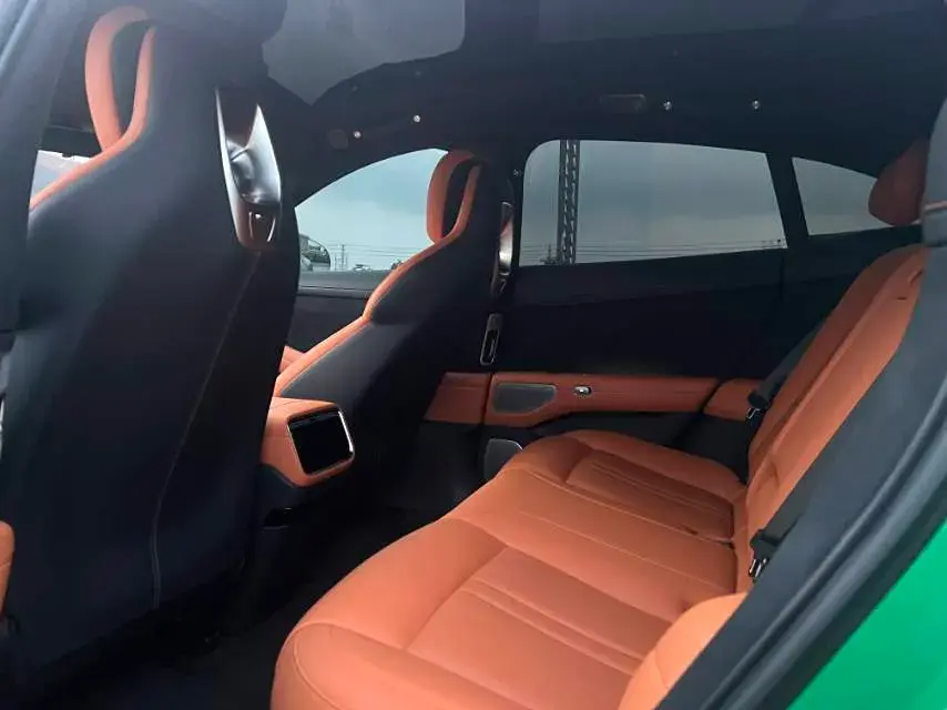 2025 MI YU7 thumbnail 4