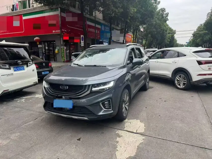 2020 GEELY OKAVANGO view 1