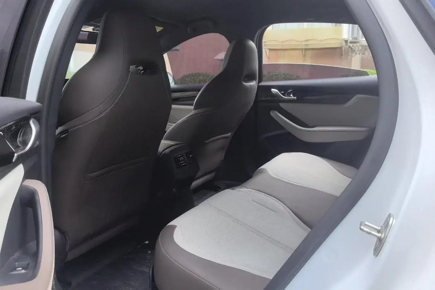 2023 BYD QIN thumbnail 4