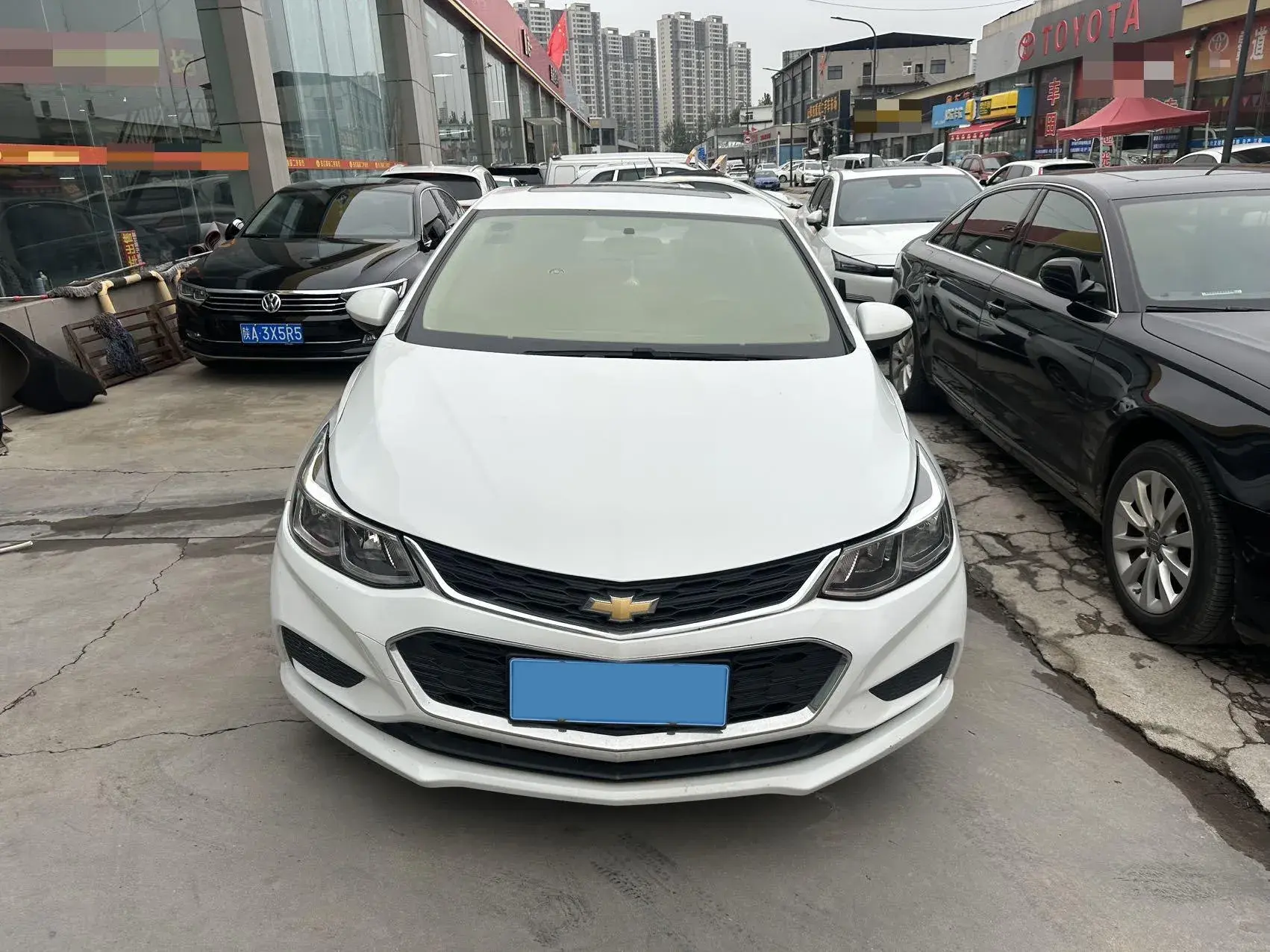 2018 CHEVROLET CRUZE thumbnail 2