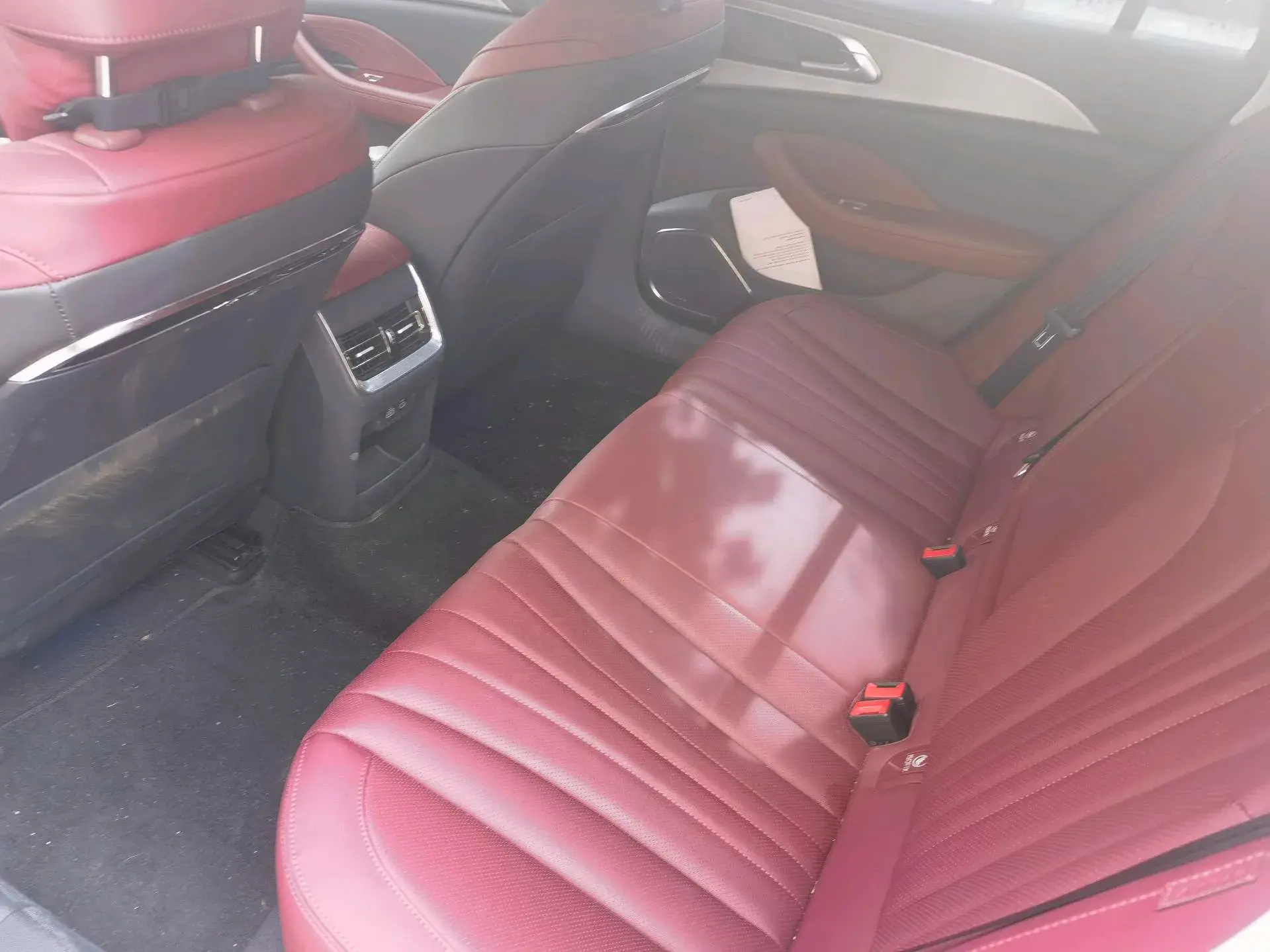 2024 HONGQI H5 thumbnail 3