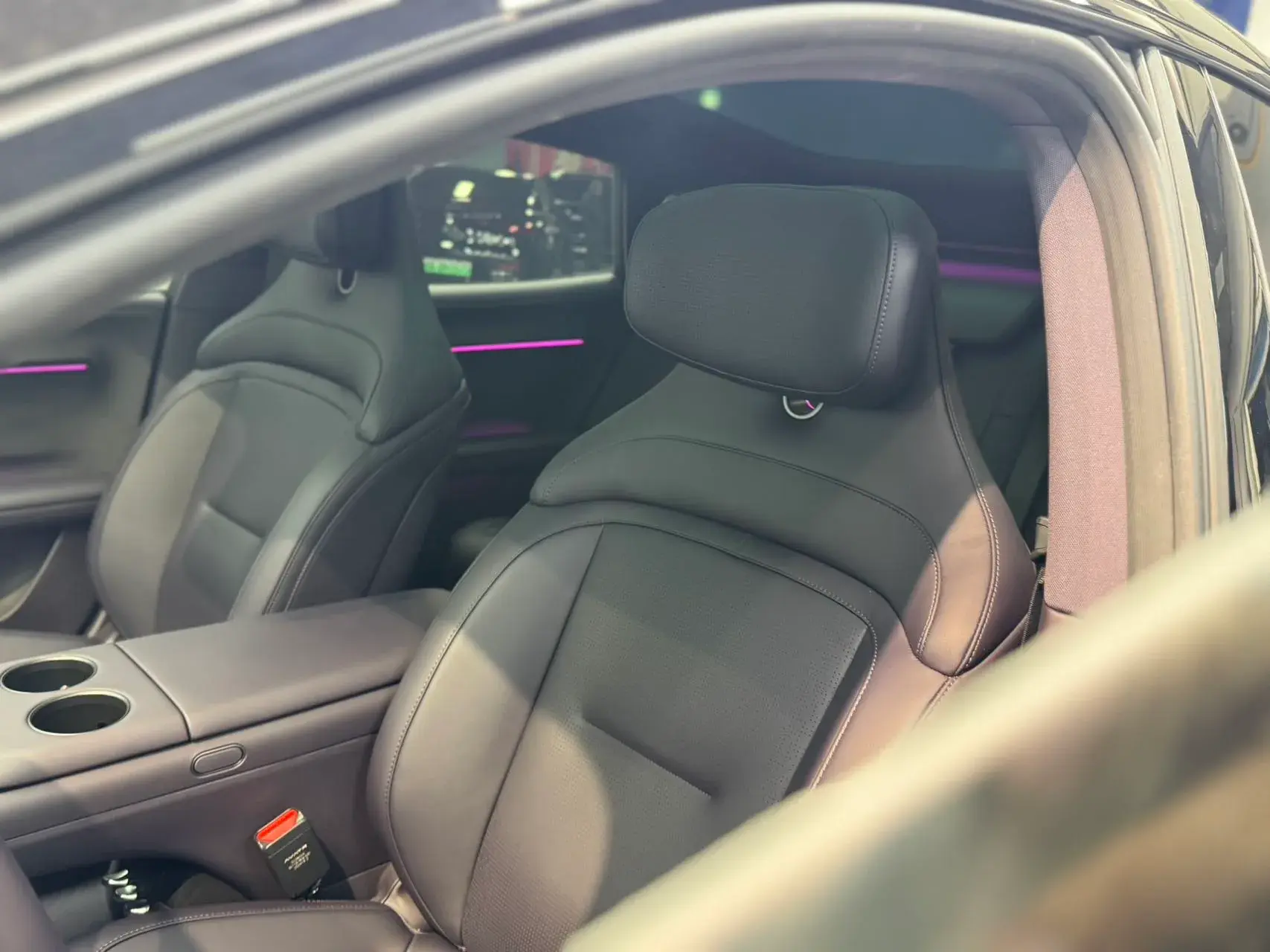 2025 AVATR 06 thumbnail 4