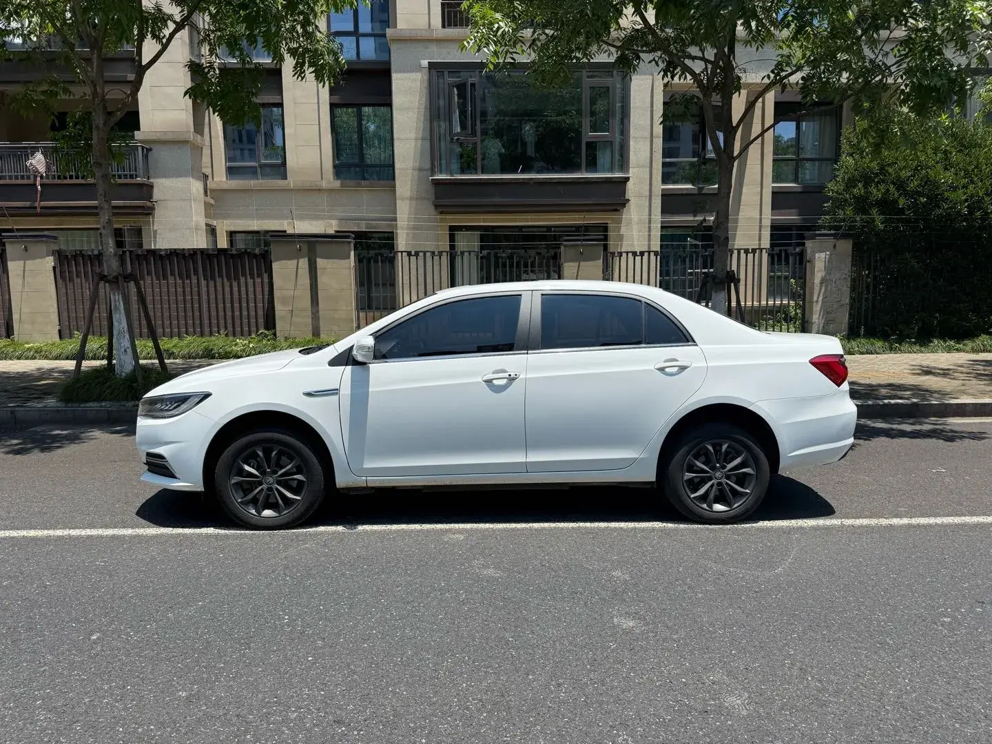 2019 BYD QIN thumbnail 4