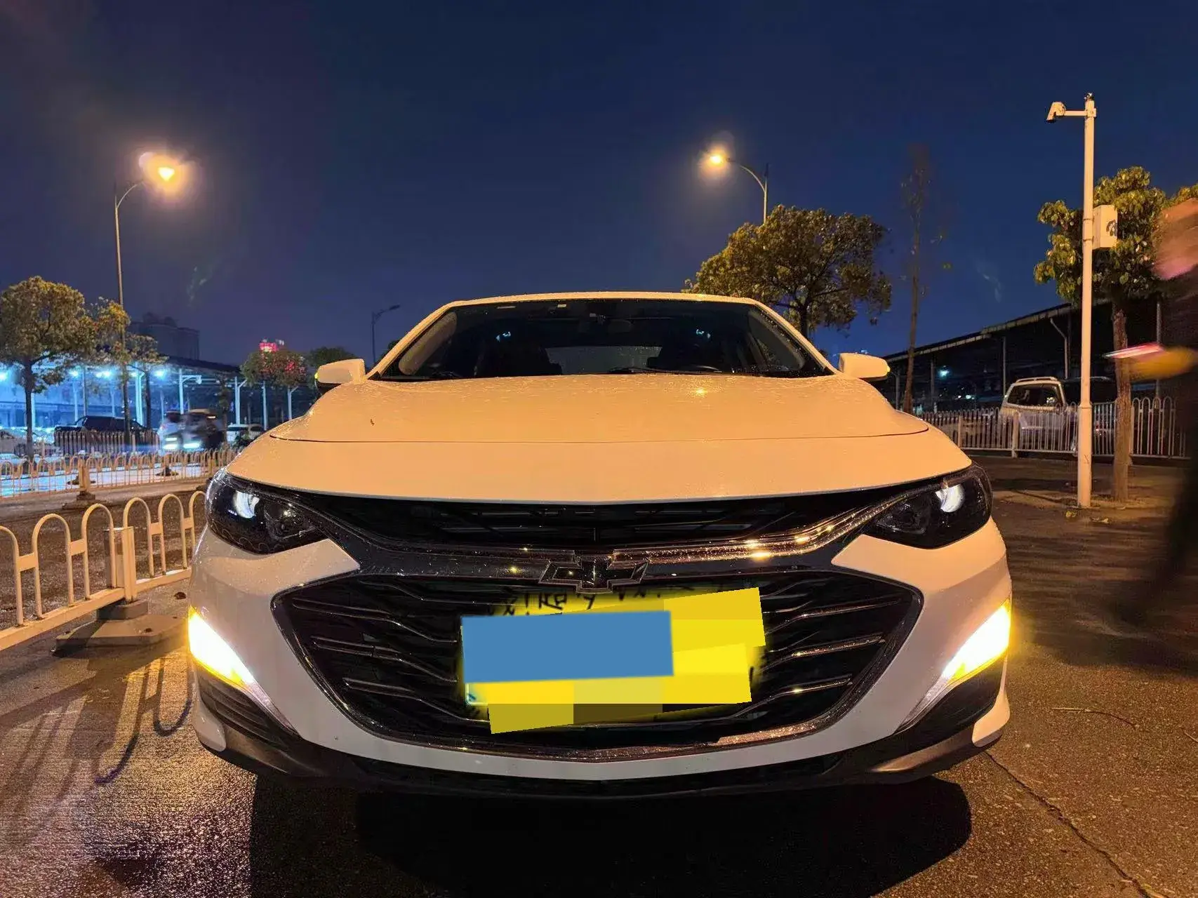 2021 CHEVROLET MALIBU thumbnail 2