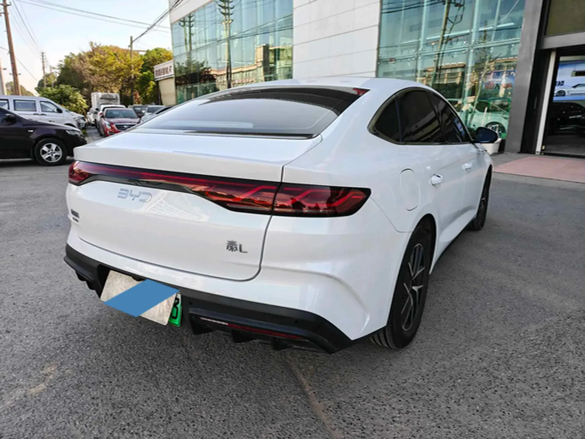 2023 BYD QIN thumbnail 4