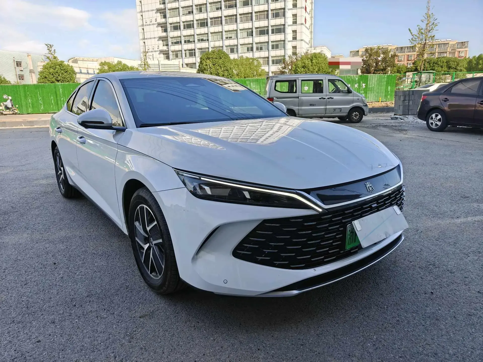 2023 BYD QIN thumbnail 3