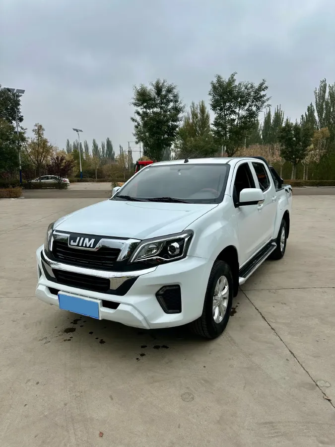 2023 Isuzu Jim 2.5T 143HP L4 6MT,autocango,china used car exporter,china ev exporter,chinese used car exporter,chinese used ev exporter