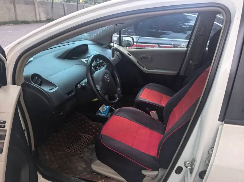 2011 Toyota Yaris 1.6L 118HP L4 4AT,autocango,china used car exporter,china ev exporter,chinese used car exporter,chinese used ev exporter