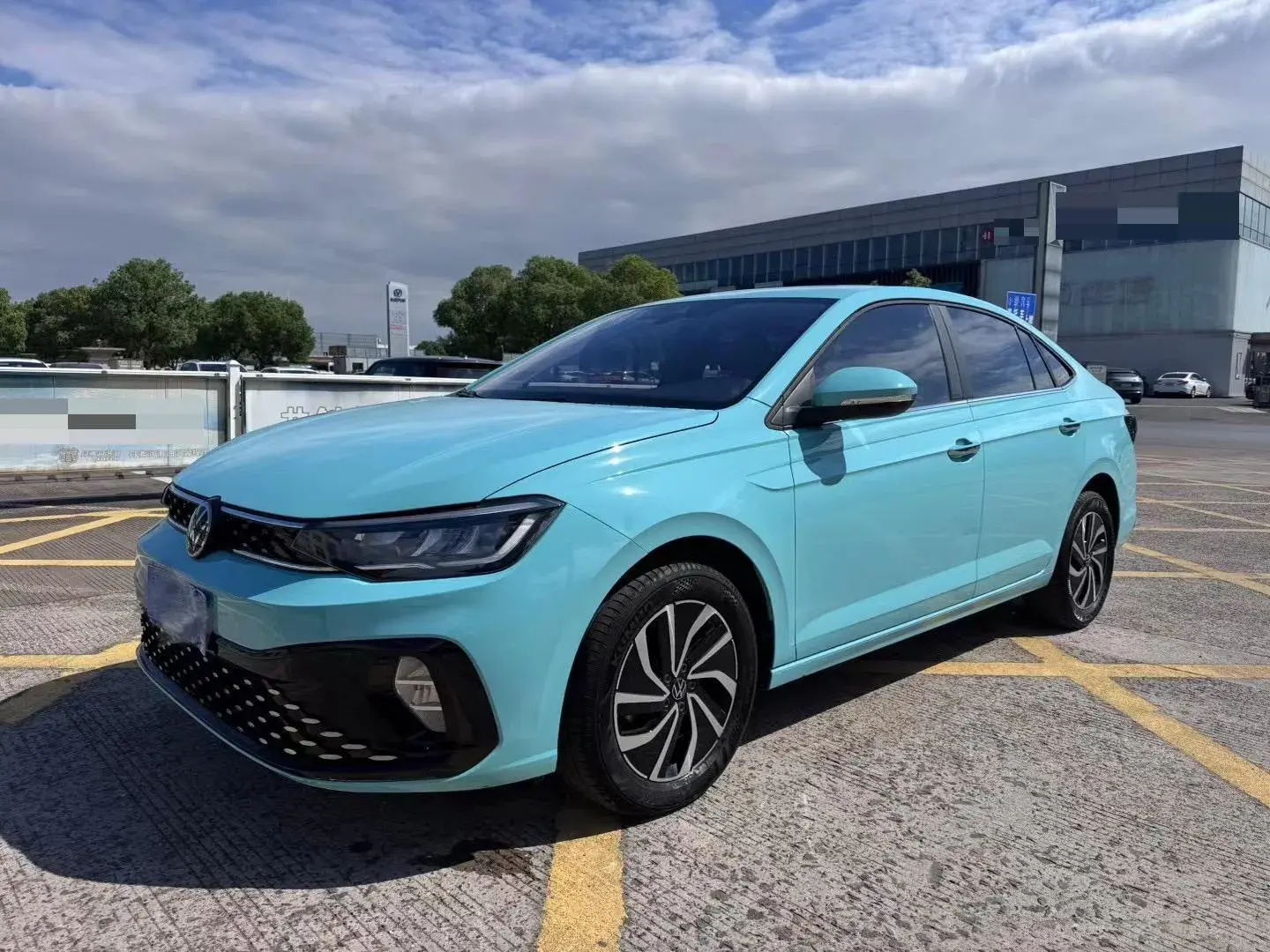 2023 VOLKSWAGEN LAVIDA view 1