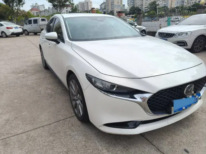 2022 MAZDA 3 thumbnail 2