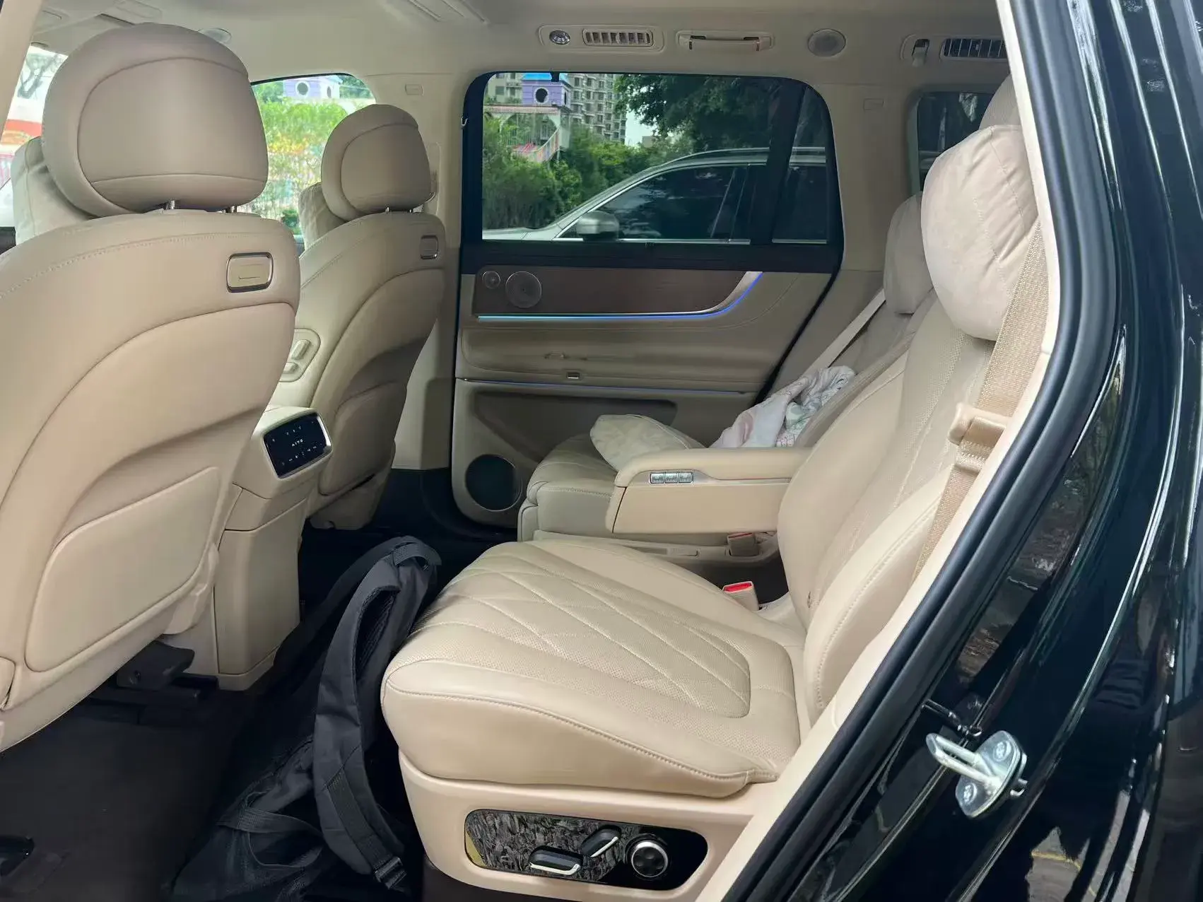 2024 AITO AITO thumbnail 3