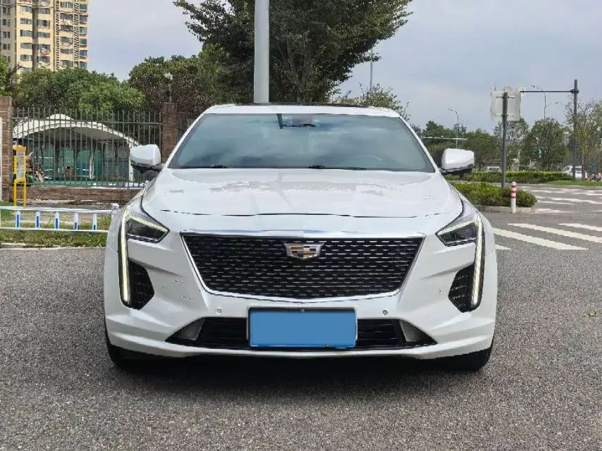 2021 CADILLAC CT6 thumbnail 2