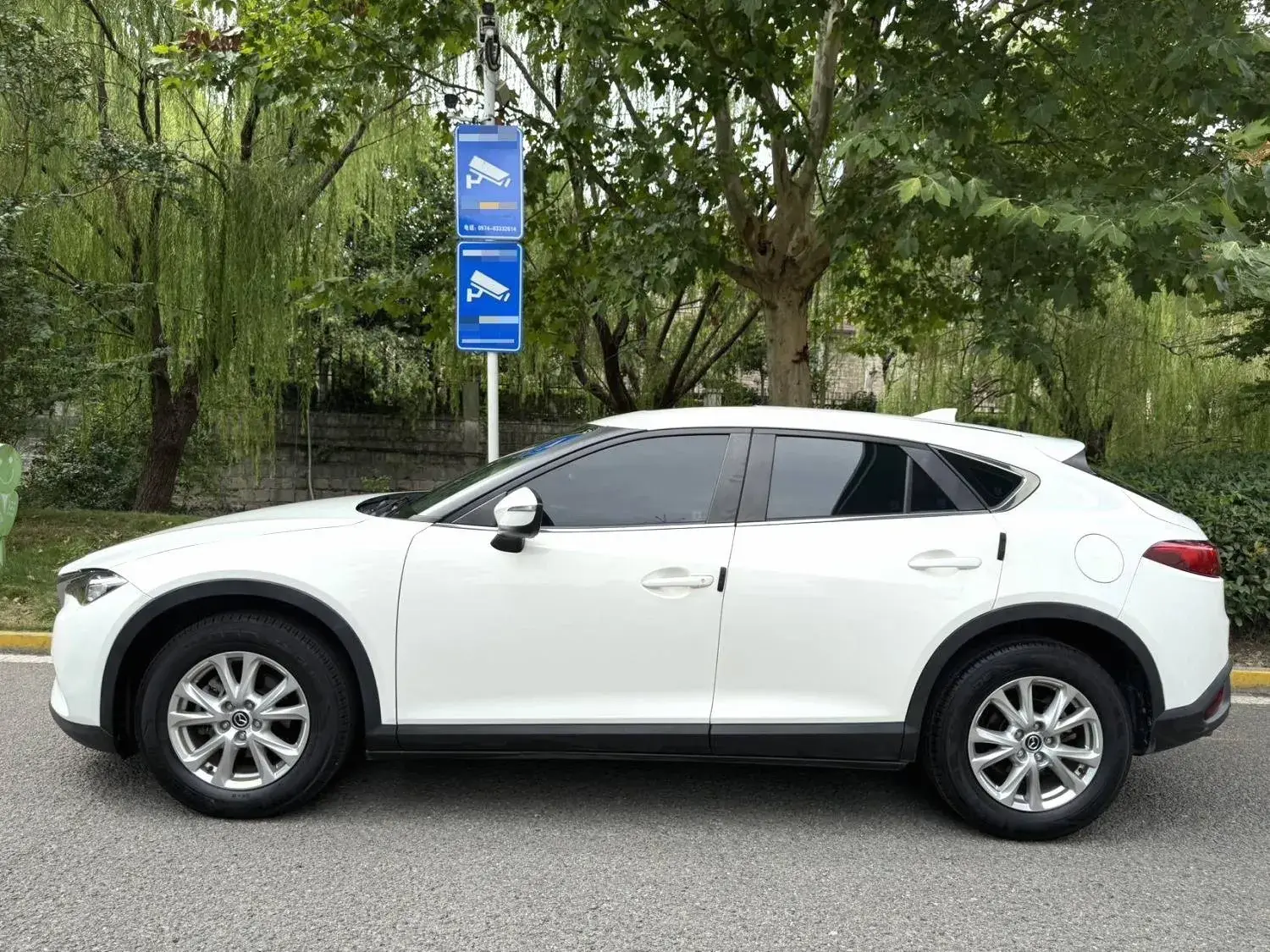 2018 MAZDA CX-4 thumbnail 3