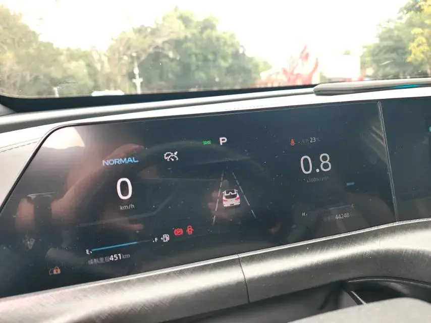 2022 CHANGAN UNI-T thumbnail 3