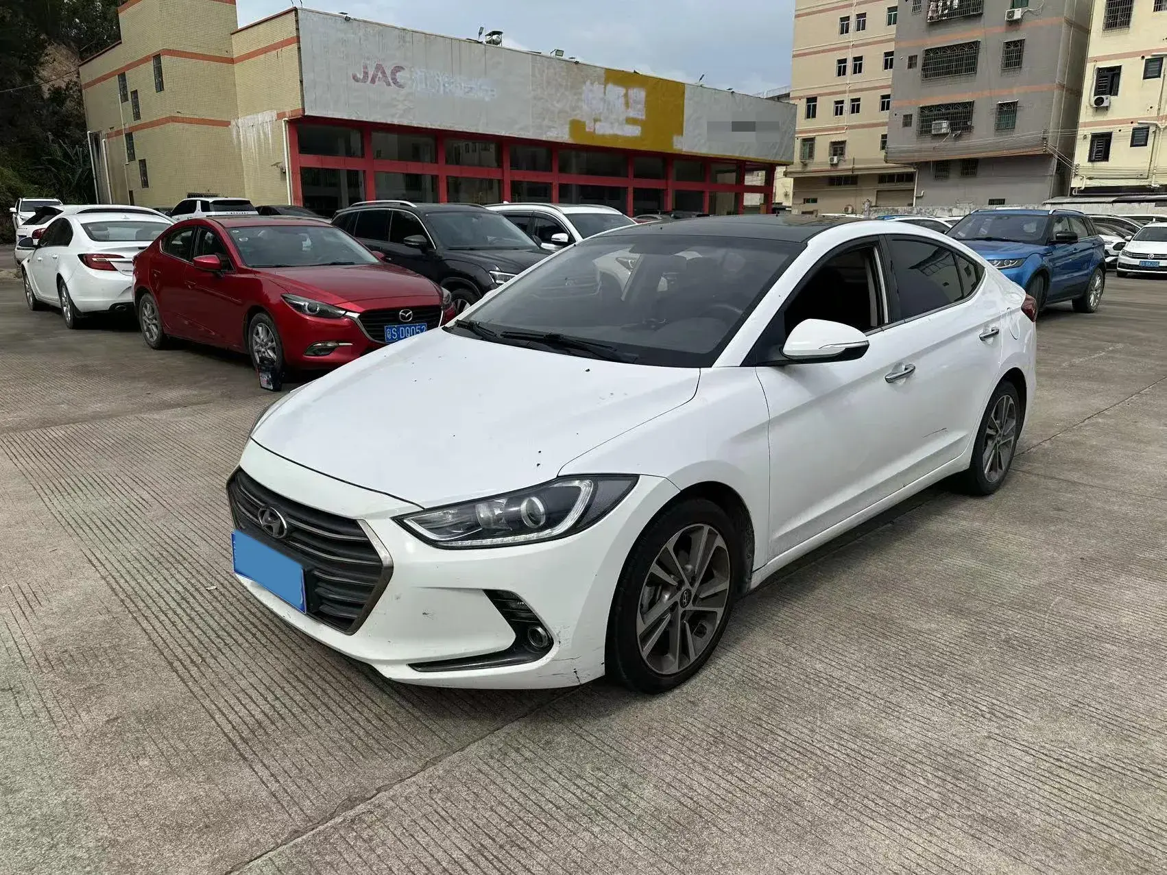 2016 HYUNDAI ELANTRA view 1