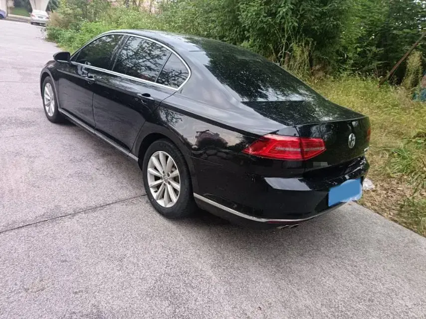 2018 VOLKSWAGEN MAGOTAN thumbnail 4