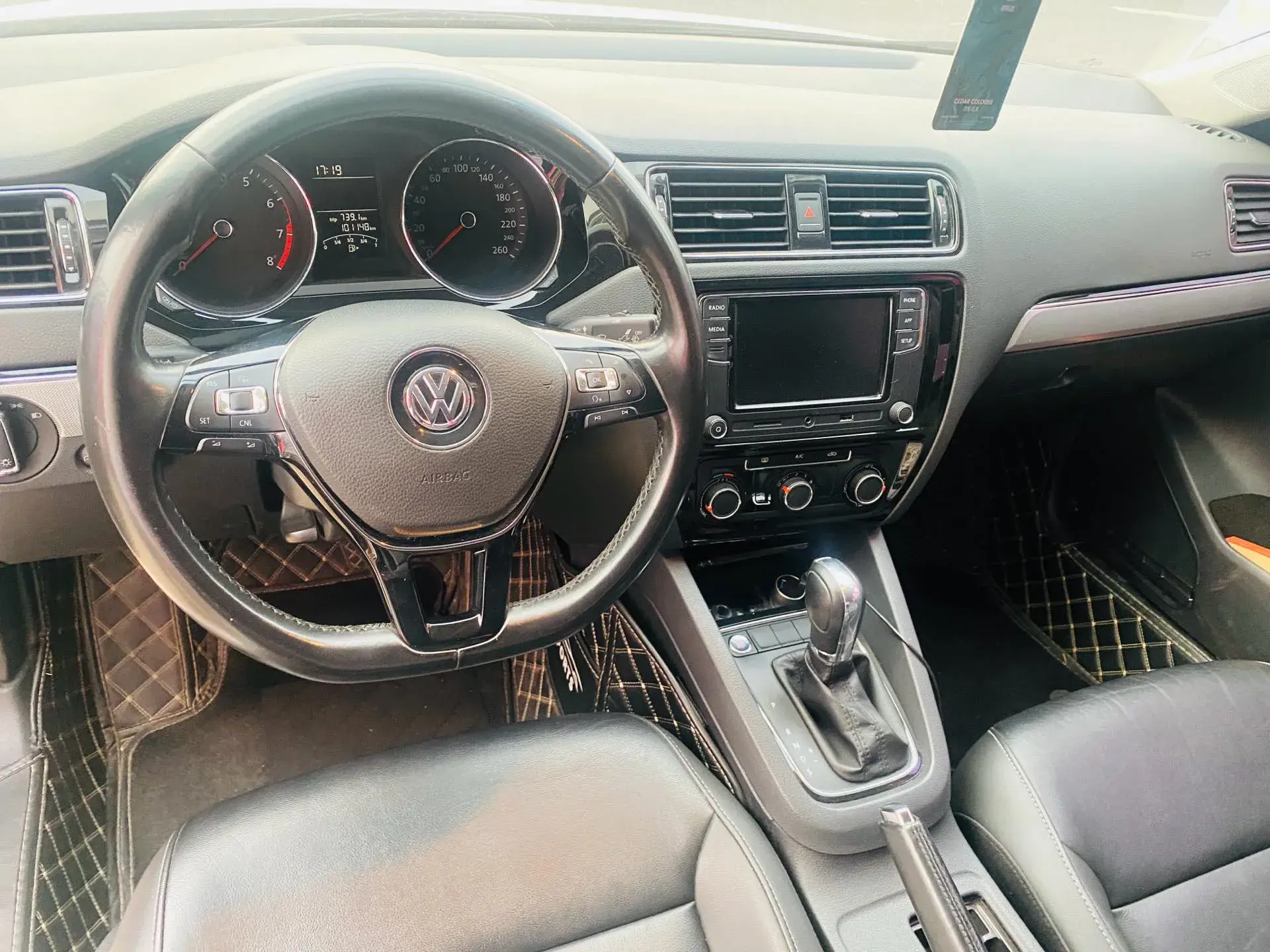 2018 VOLKSWAGEN SAGITAR thumbnail 4