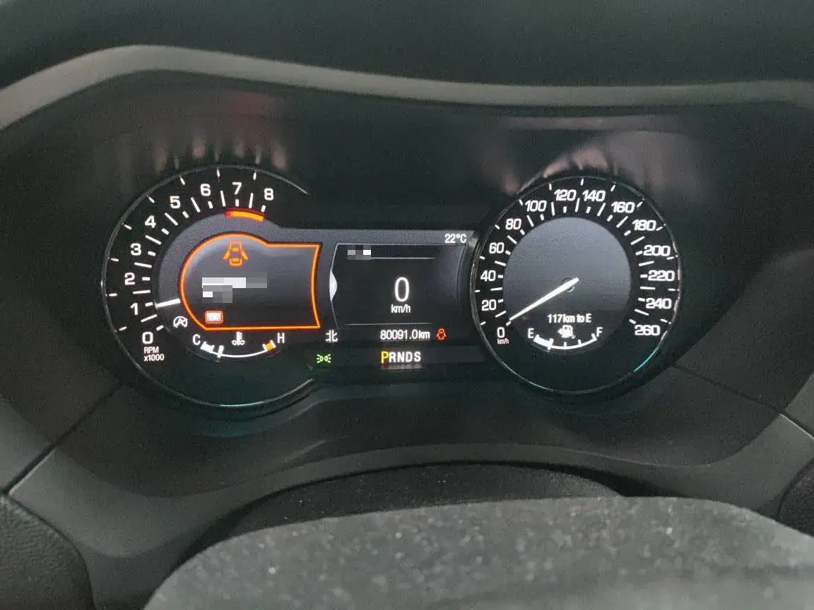 2018 LINCOLN MKZ thumbnail 3