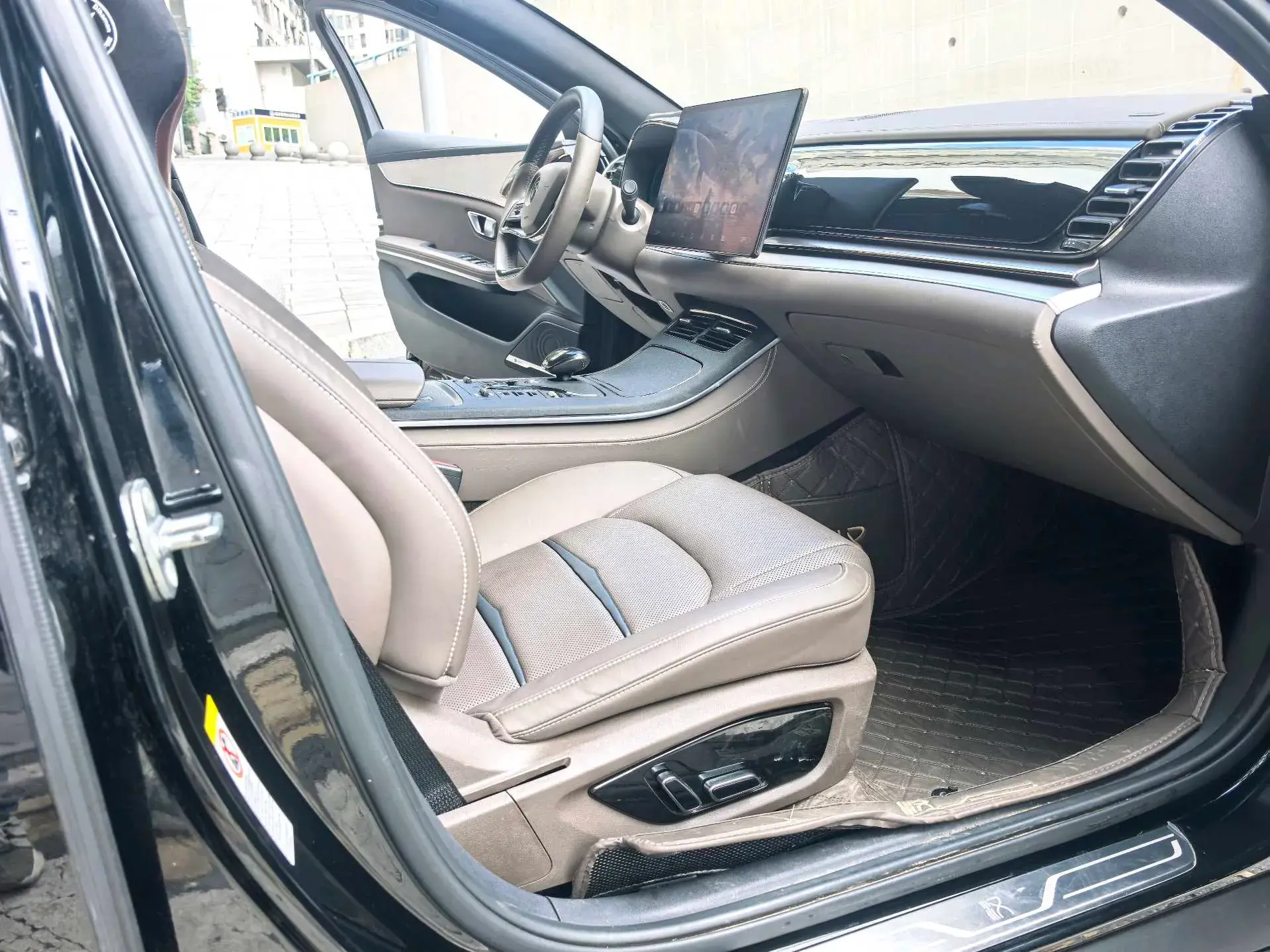 2020 BYD HAN thumbnail 4