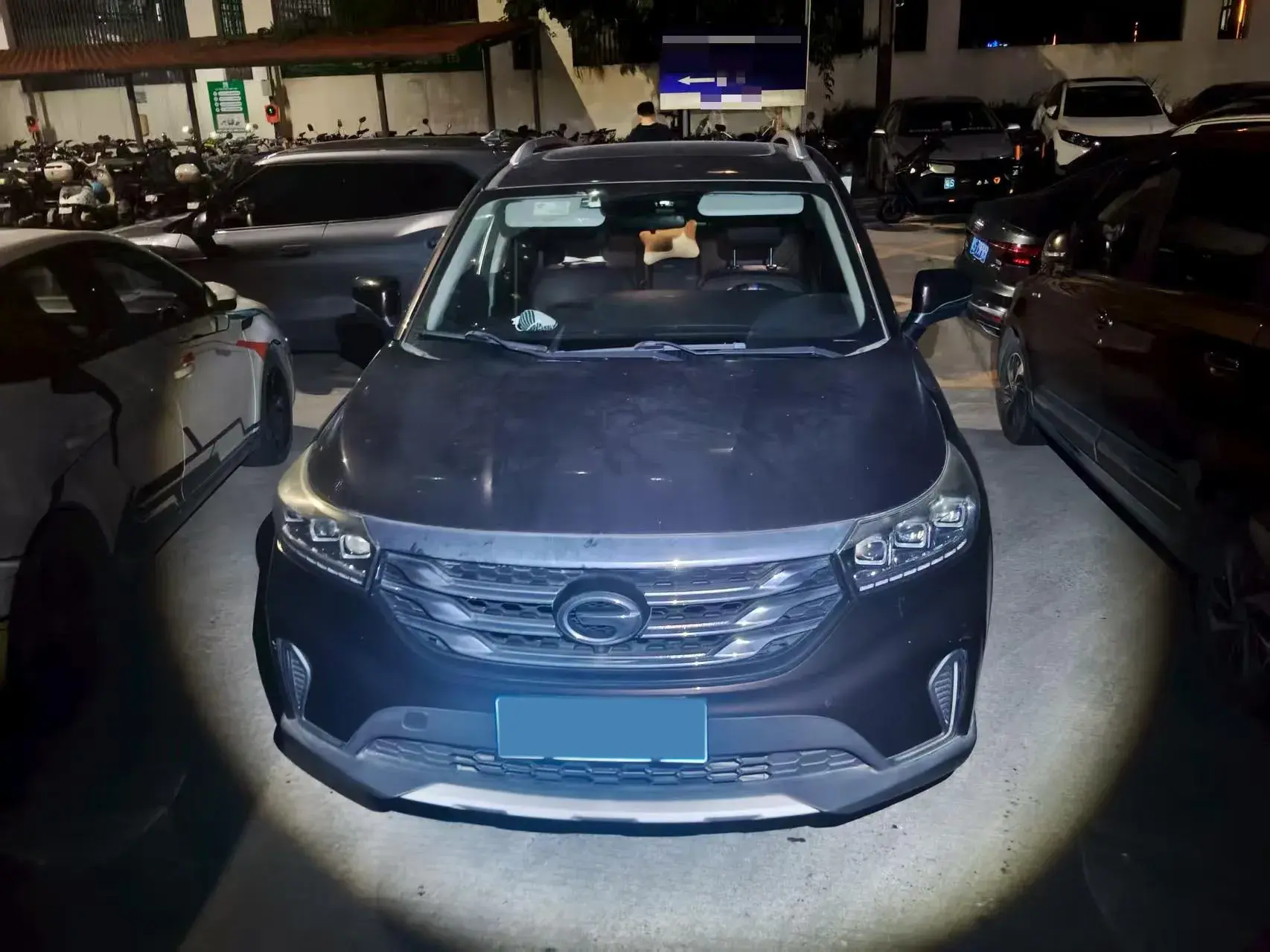 2019 GAC TRUMPCHI thumbnail 2